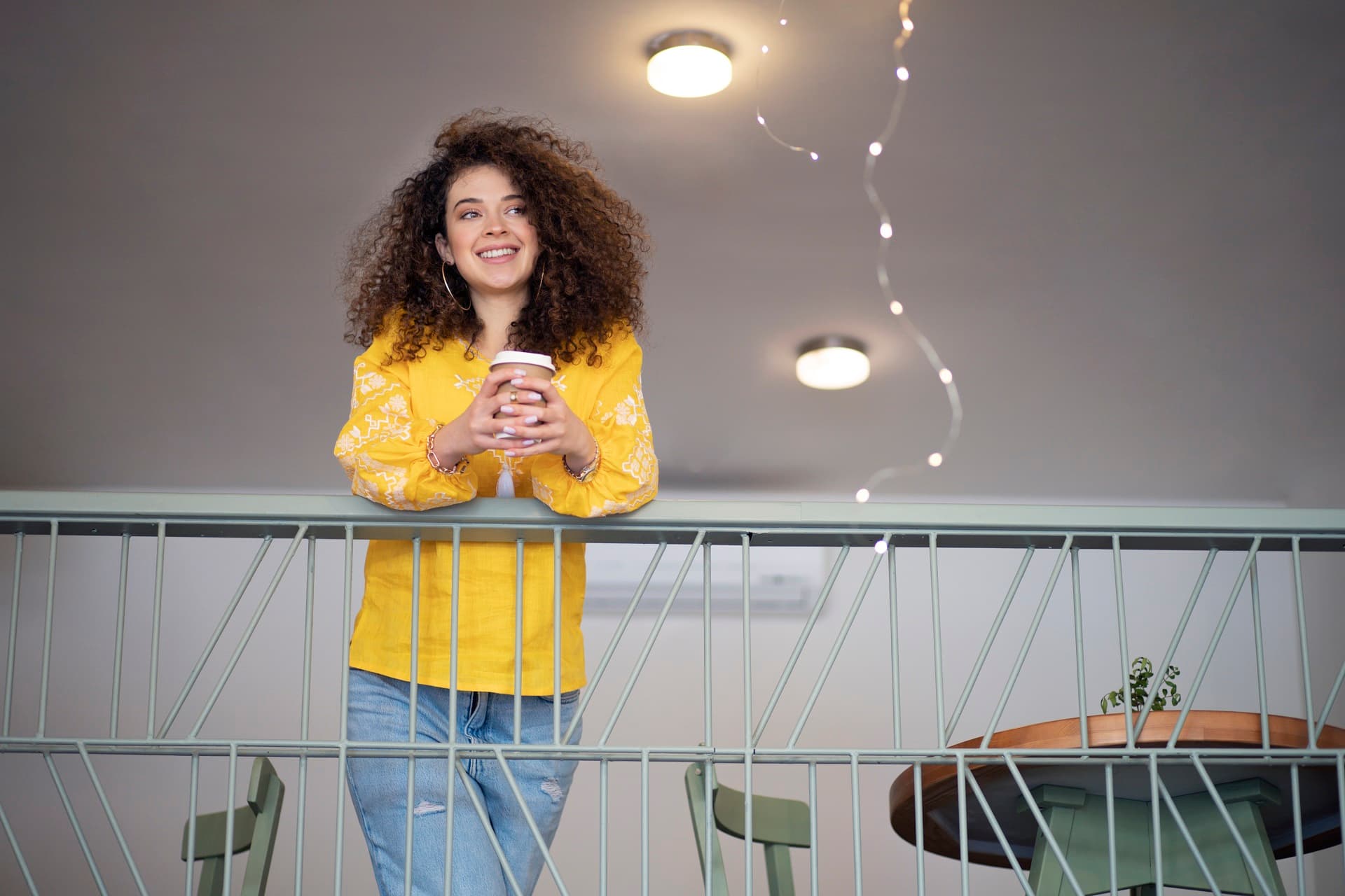 Smart Lighting vs Traditional Lighting: Which One Is Right for You?