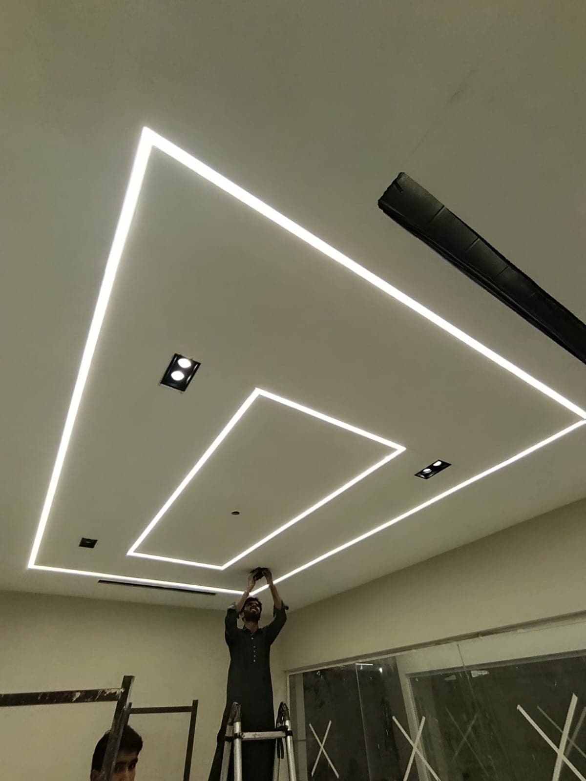 Corporate Office Lighting Design & Installation for Mari Petroleum (MPL) Meezan Tower